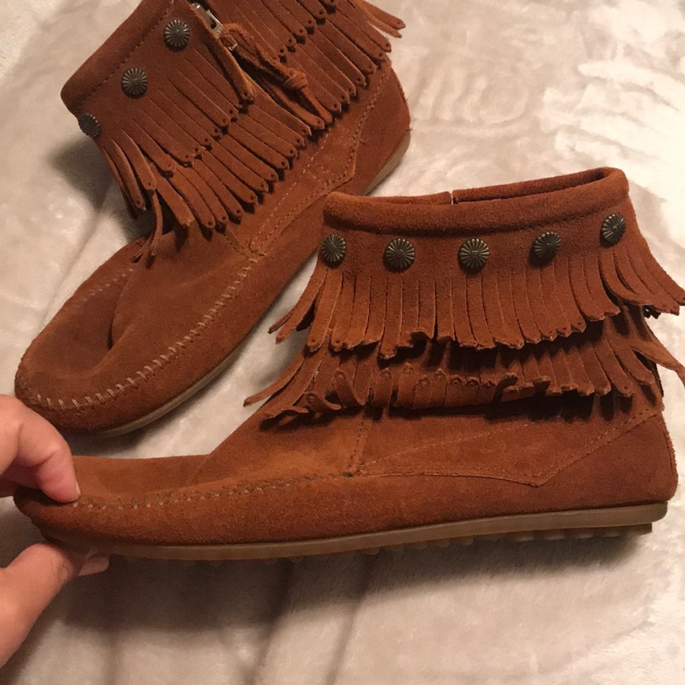 Minnetonka Double Fringe Boot
